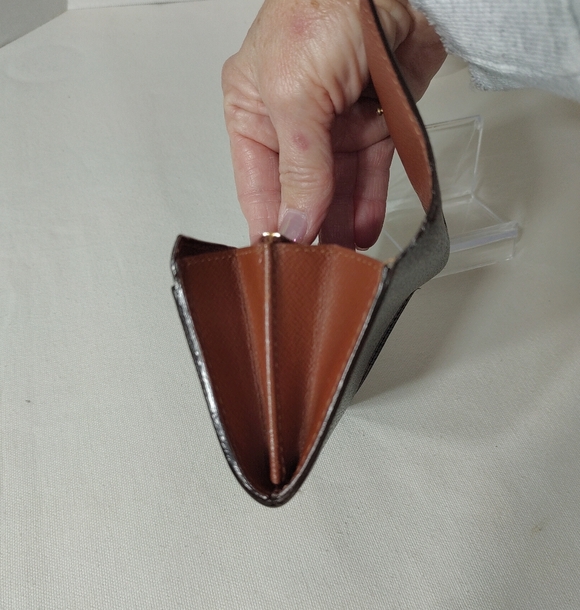 Louis Vuitton Compact Monogram Sarah Wallet - Picture 9 of 15